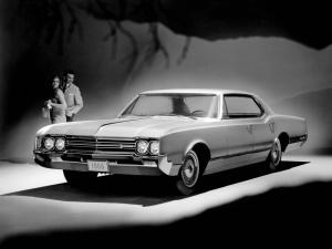 1966 Oldsmobile Jetstar 88 Holiday Sedan